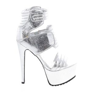 BrandNew Privileged by J.C. Dossier Metallic Silver Stalker Platforms Sandals